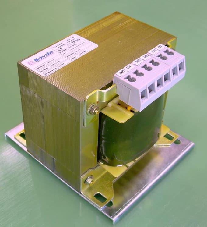 Single-phase control transformer