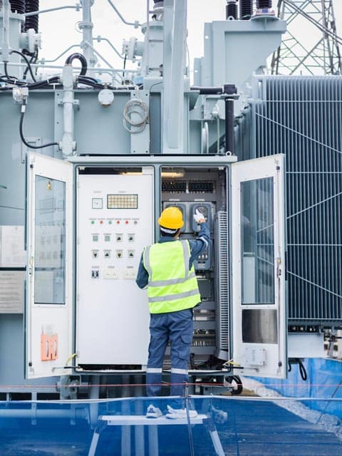 Realizamos trabajos de mantenimiento y reparación